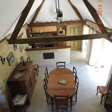 De La Pouvellerie Ferienhaus *
